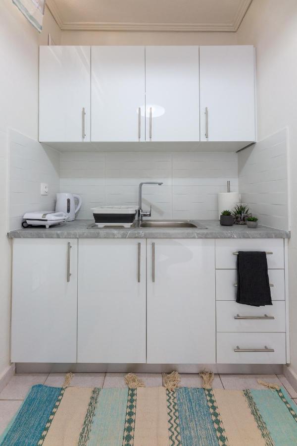 Cozy&Quiet Nest Apartment Loutraki  Bagian luar foto