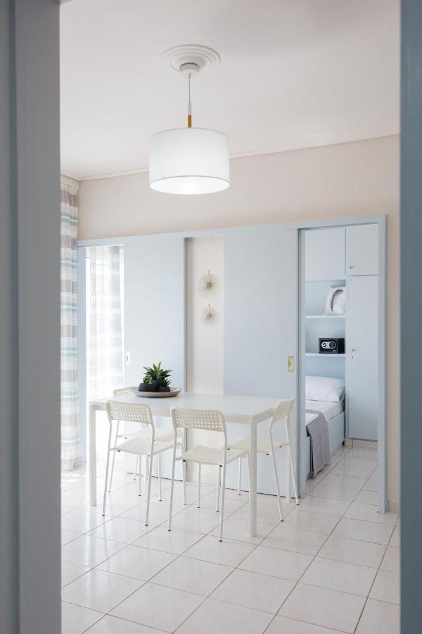 Cozy&Quiet Nest Apartment Loutraki  Bagian luar foto