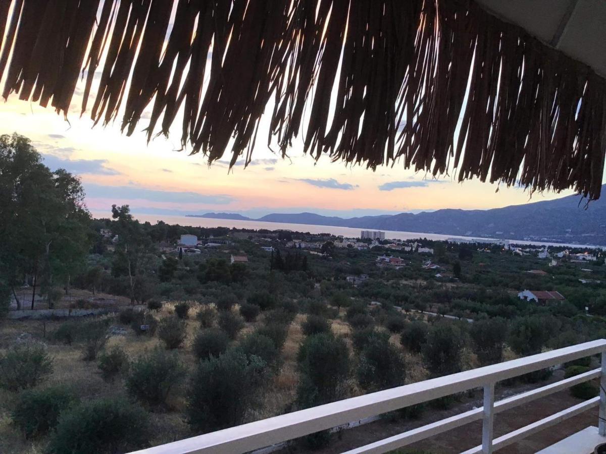 Cozy&Quiet Nest Apartment Loutraki  Bagian luar foto