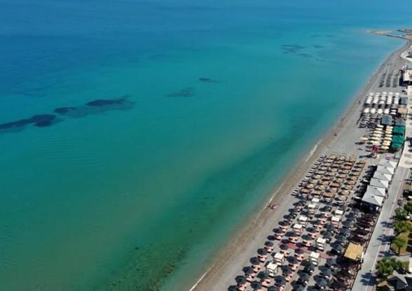 Cozy&Quiet Nest Apartment Loutraki  Bagian luar foto